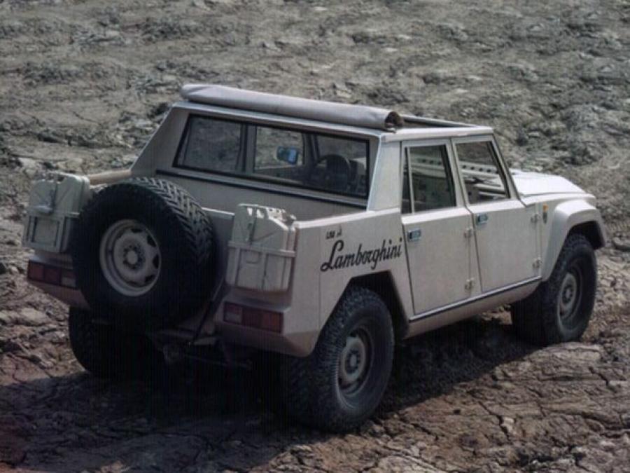  Lamborghini LMA002 1982 года  (фото 3 из 4)